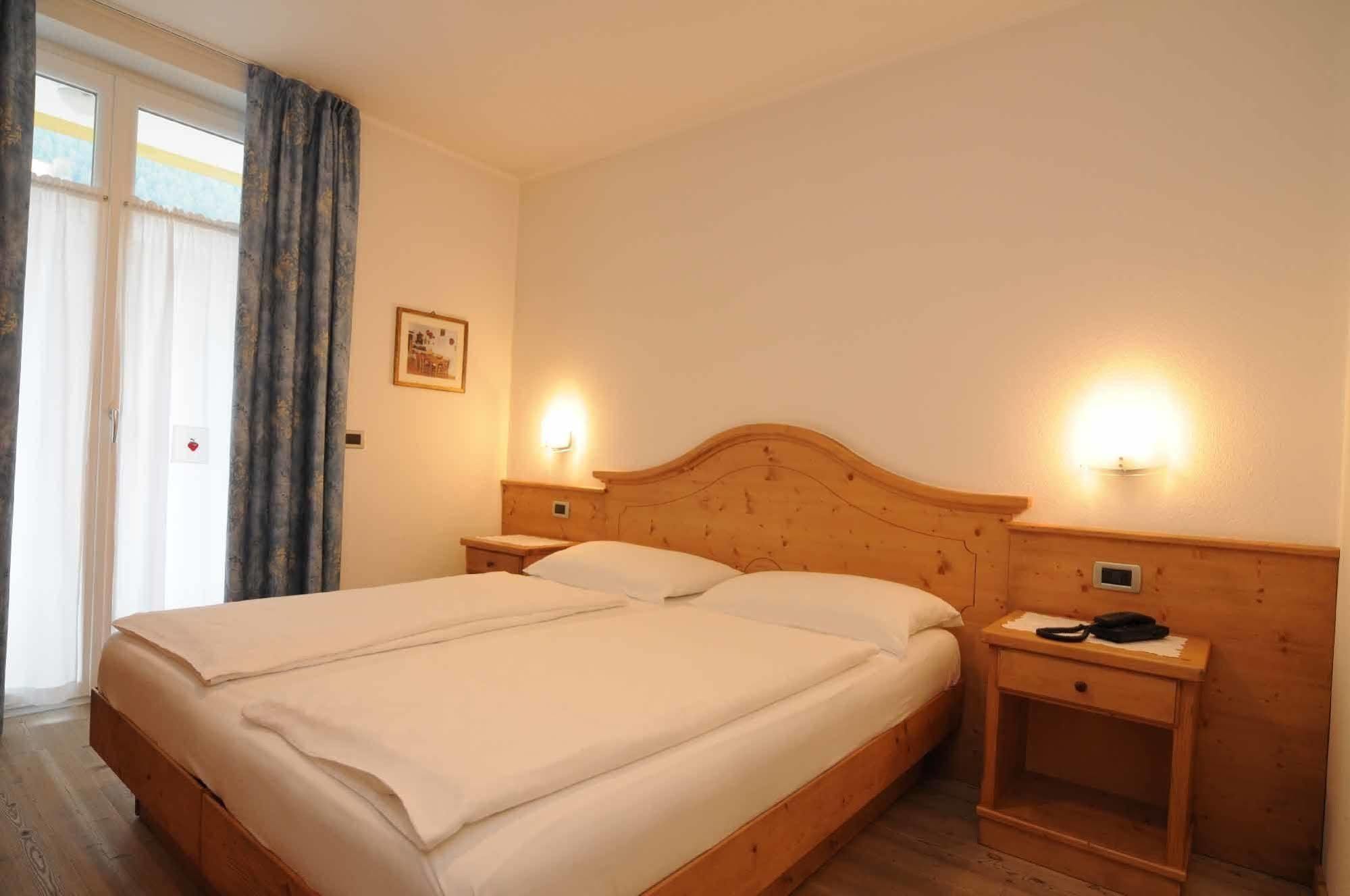 Hotel Garni Sottobosco Dimaro Exterior photo